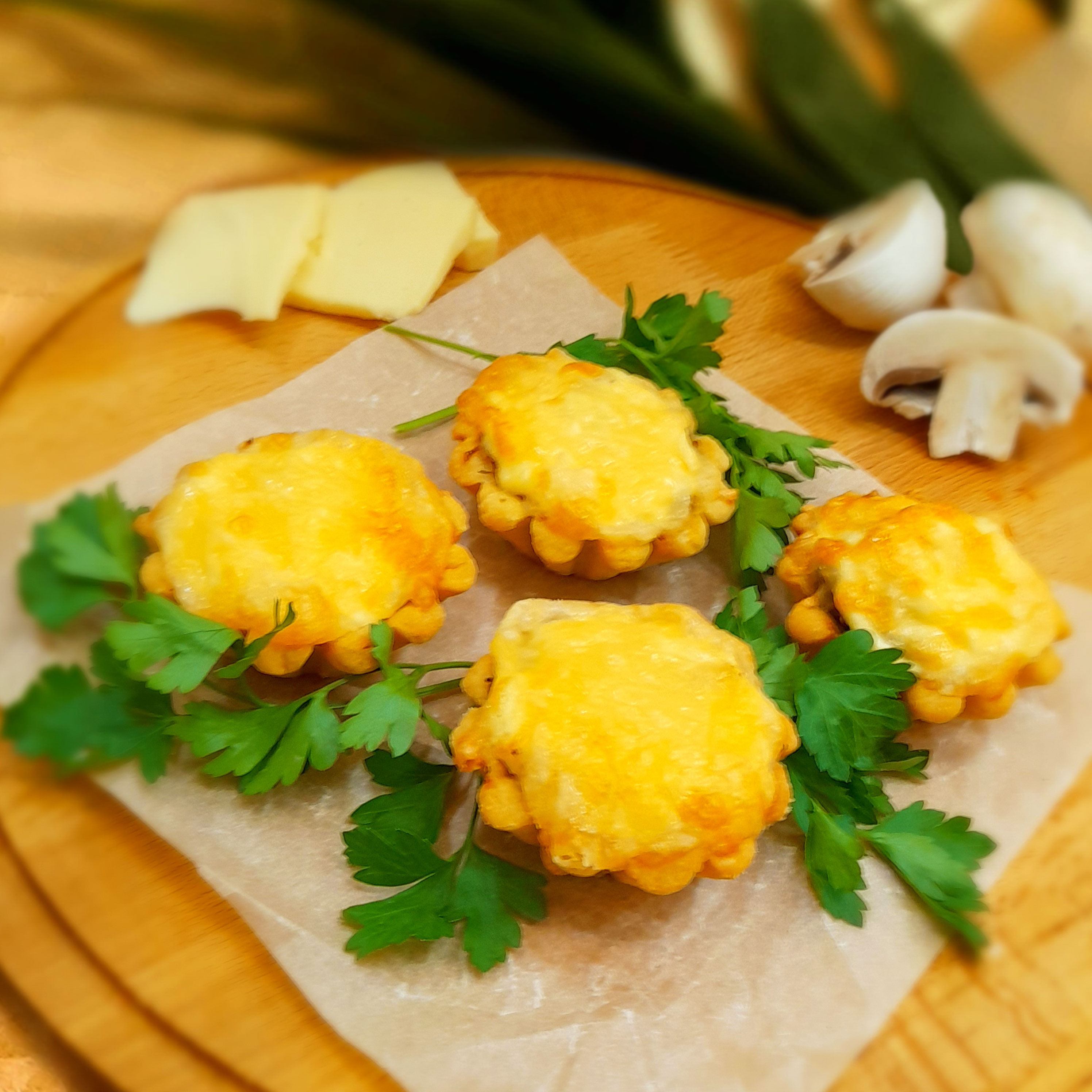 Жюльен из птицы и грибов 4 шт